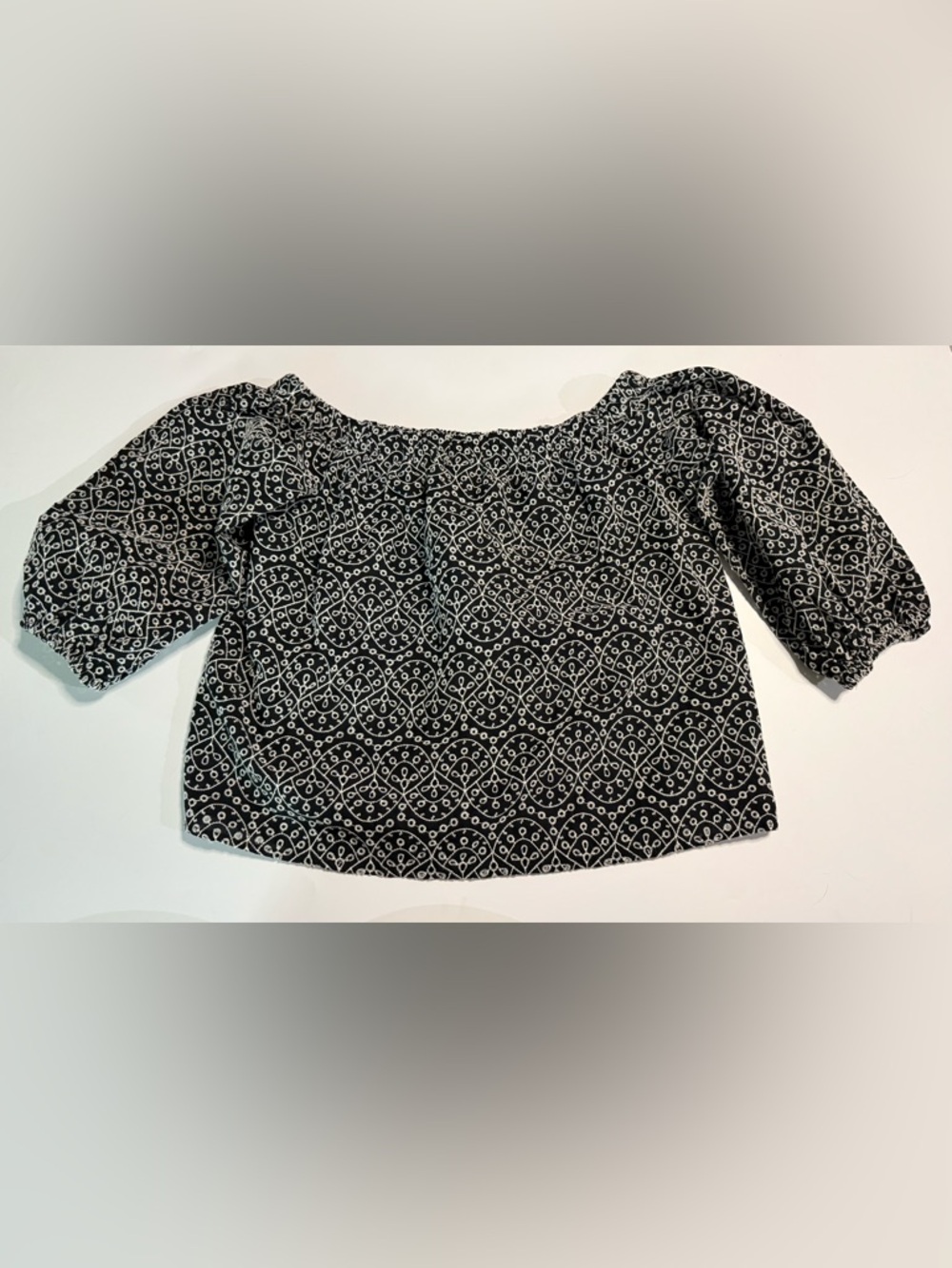 Express Off-Shoulder Black/White Top